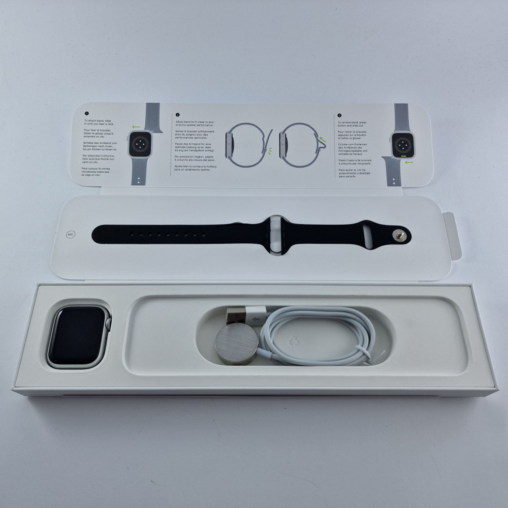 фото товару Apple Watch Series 8 GPS, 41mm, Silver, White Sport Band