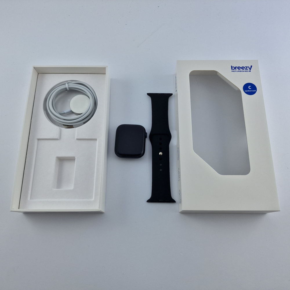 Apple Watch Series 9 GPS, 45mm, Midnight, Midnight Sport Band, M/L фото товару Apple Watch Series 9 GPS, 45mm, Midnight, Midnight Sport Band, M/L