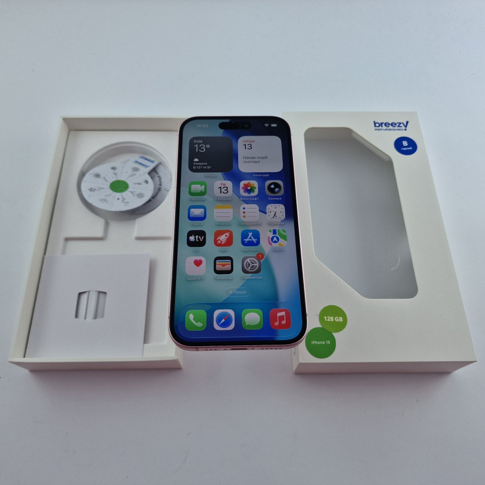 Apple iPhone 15 128 GB Pink фото товару Apple iPhone 15 128 GB Pink