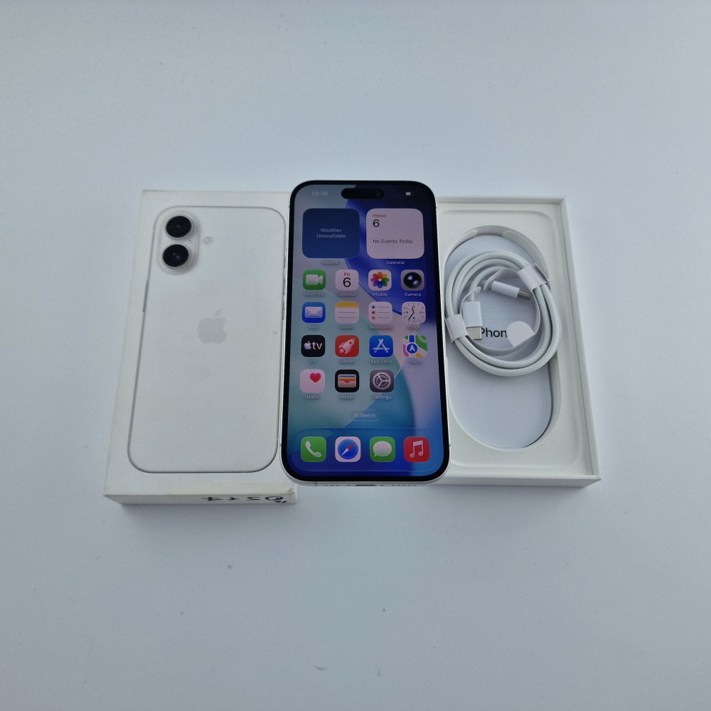 фото товару Apple iPhone 16 128 GB White