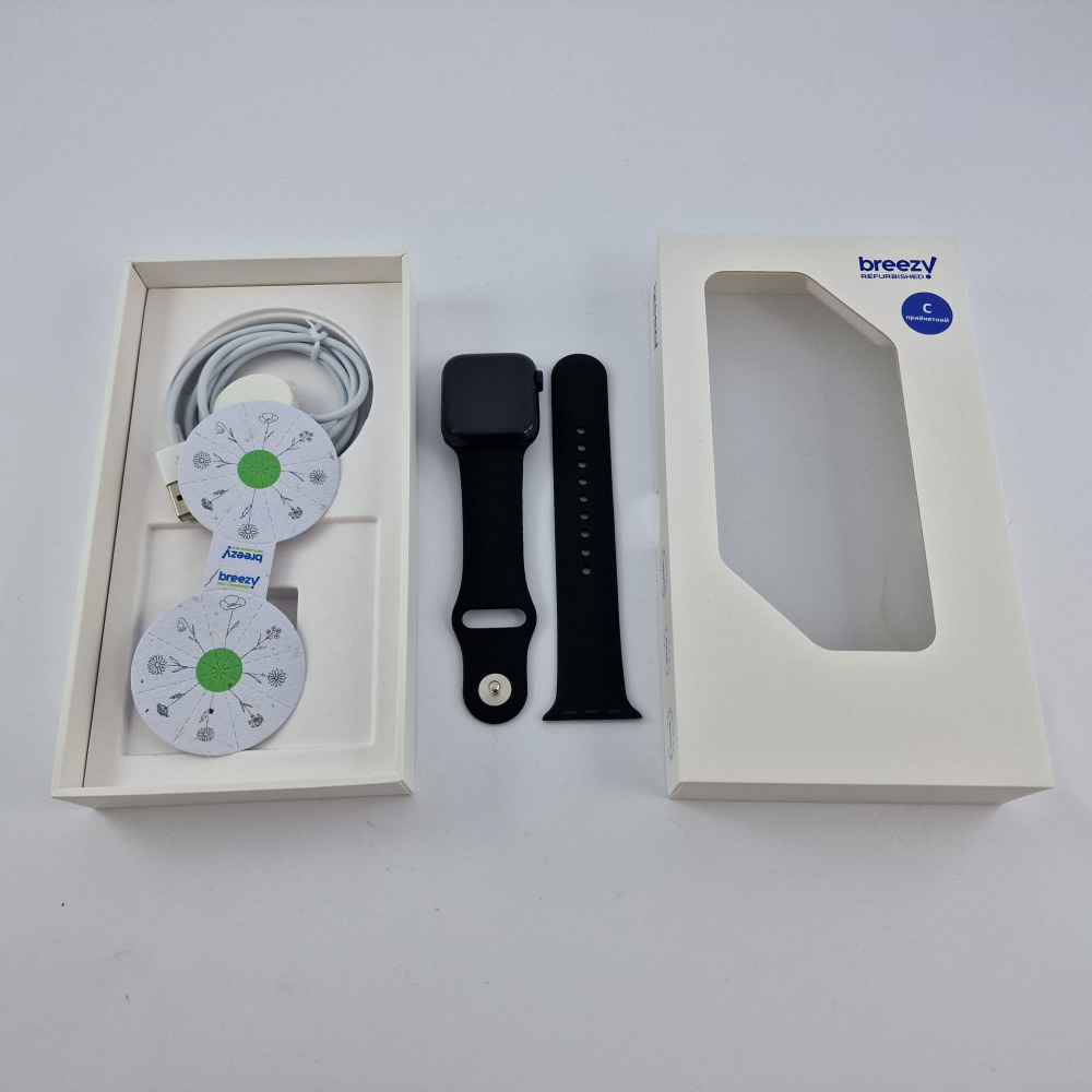 Apple Watch SE GPS Gen.3, 40mm, Midnight, Midnight Sport Band, S/M фото товару Apple Watch SE GPS Gen.3, 40mm, Midnight, Midnight Sport Band, S/M