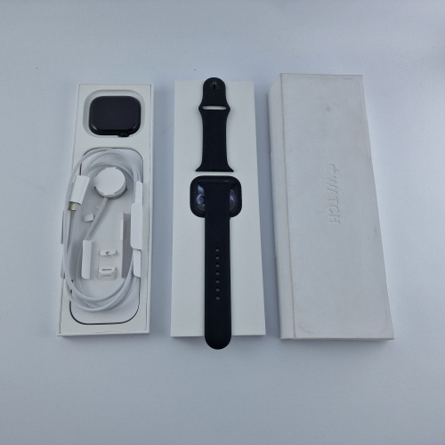 Apple Watch Series 11 GPS, 46mm, Jet Black Aluminium, Black Sport Band, S/M фото товару Apple Watch Series 11 GPS, 46mm, Jet Black Aluminium, Black Sport Band, S/M