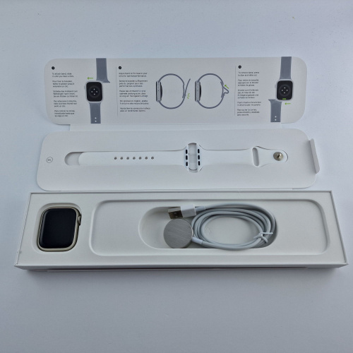 фото товару Apple Watch Series 8 GPS, 41mm, Starlight, Starlight Sport Band