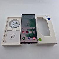 фото товару Samsung Galaxy S22 Ultra 128 GB Burgundy