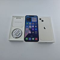 фото товару Apple iPhone 13 128 GB Starlight