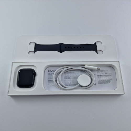 Apple Watch SE GPS Gen.3, 40mm, Midnight, Midnight Sport Band, S/M фото товару Apple Watch SE GPS Gen.3, 40mm, Midnight, Midnight Sport Band, S/M