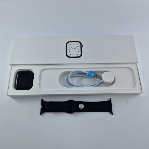Apple Watch Series 7 GPS, 45mm, Midnight, Midnight Sport Band фото товару Apple Watch Series 7 GPS, 45mm, Midnight, Midnight Sport Band